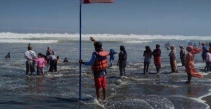 Wow di Kabarkan Hilang Dua tahun Silam di pantai Laut kidul Kini Muncul Kembali