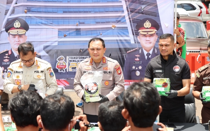 Barang Bukti Narkotika Jenis Sabu 23,025 Kg Dimusnahkan Polres Metro Jakarta Barat