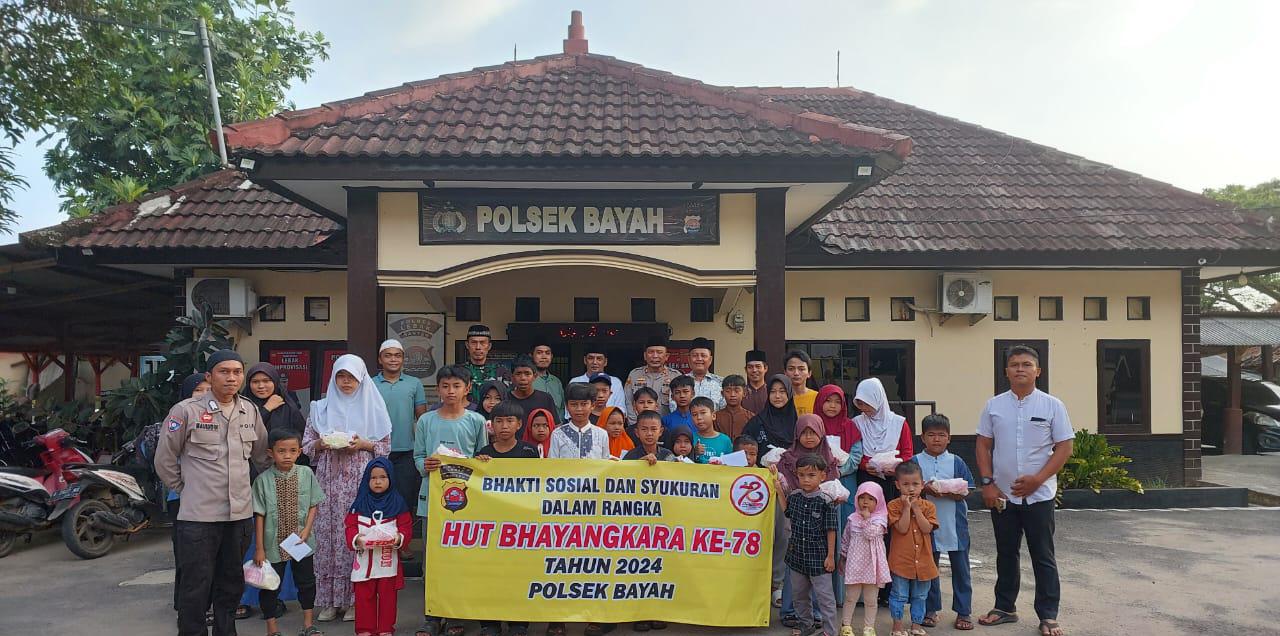 Bakti Sosial dan Syukuran Dalam Rangka Hut-Bhayangkara Ke-78, Kapolsek Bayah Polres Lebak Gelar Santunan Anak Yatim